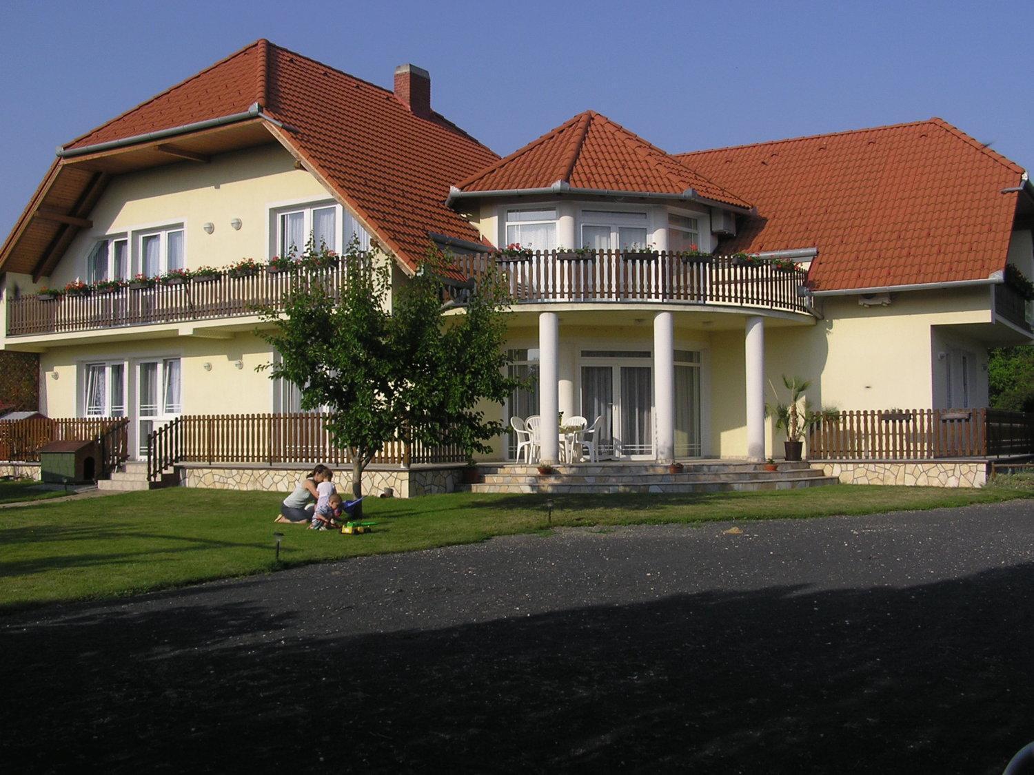 Szaloky Apartmanhaz Gyenesdiás Exteriér fotografie