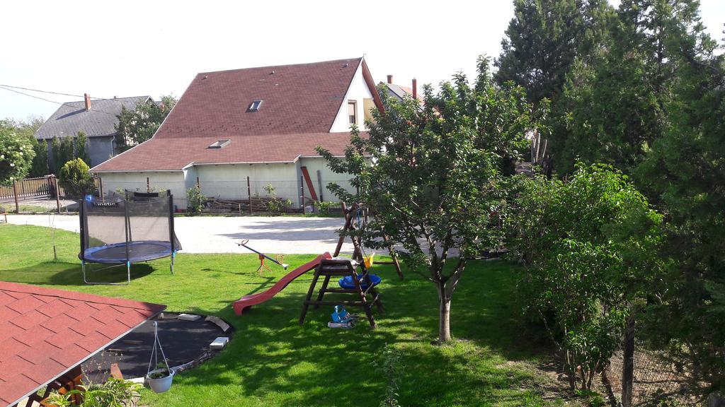 Szaloky Apartmanhaz Gyenesdiás Exteriér fotografie