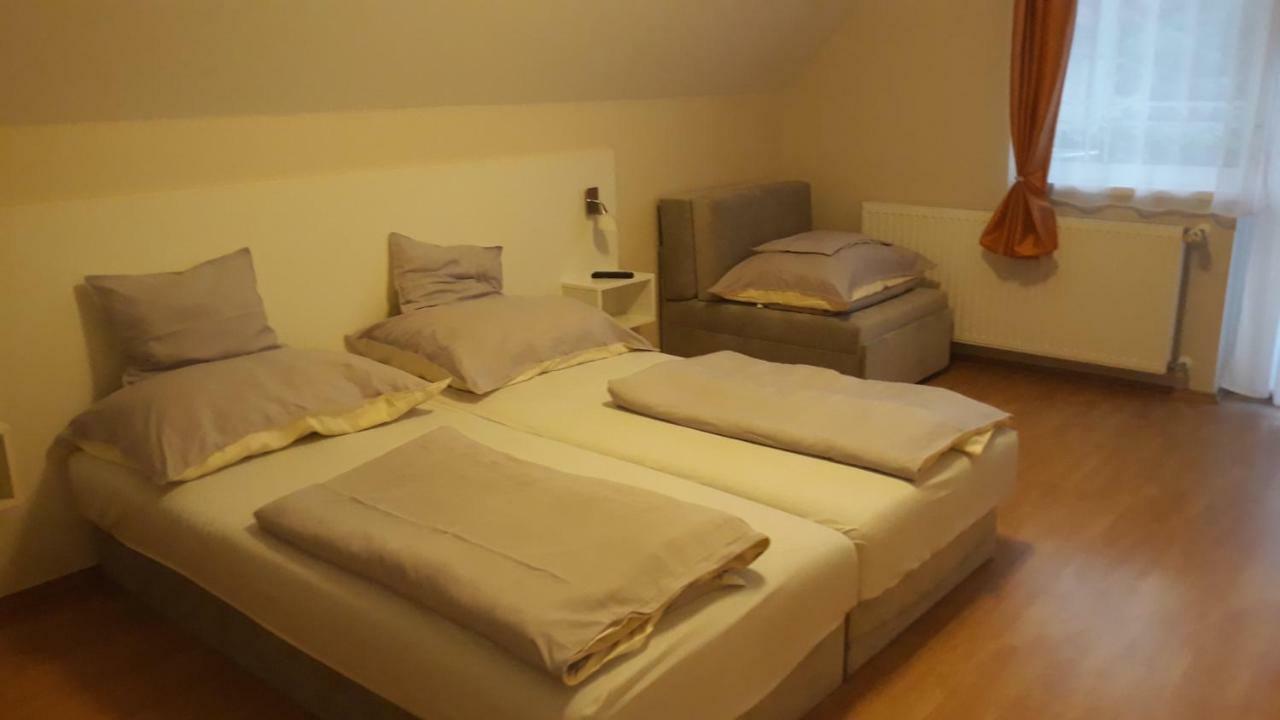 Szaloky Apartmanhaz Gyenesdiás Exteriér fotografie