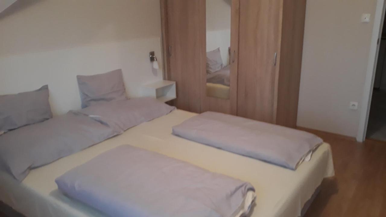 Szaloky Apartmanhaz Gyenesdiás Exteriér fotografie