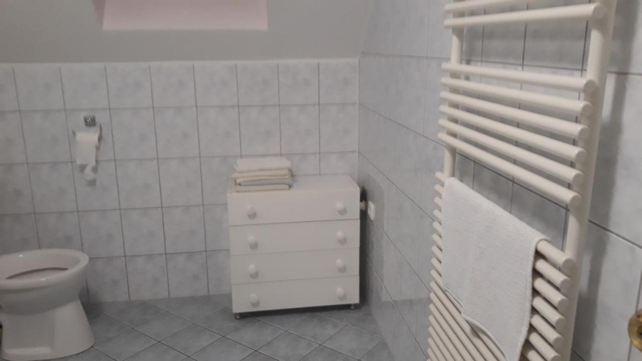 Szaloky Apartmanhaz Gyenesdiás Exteriér fotografie