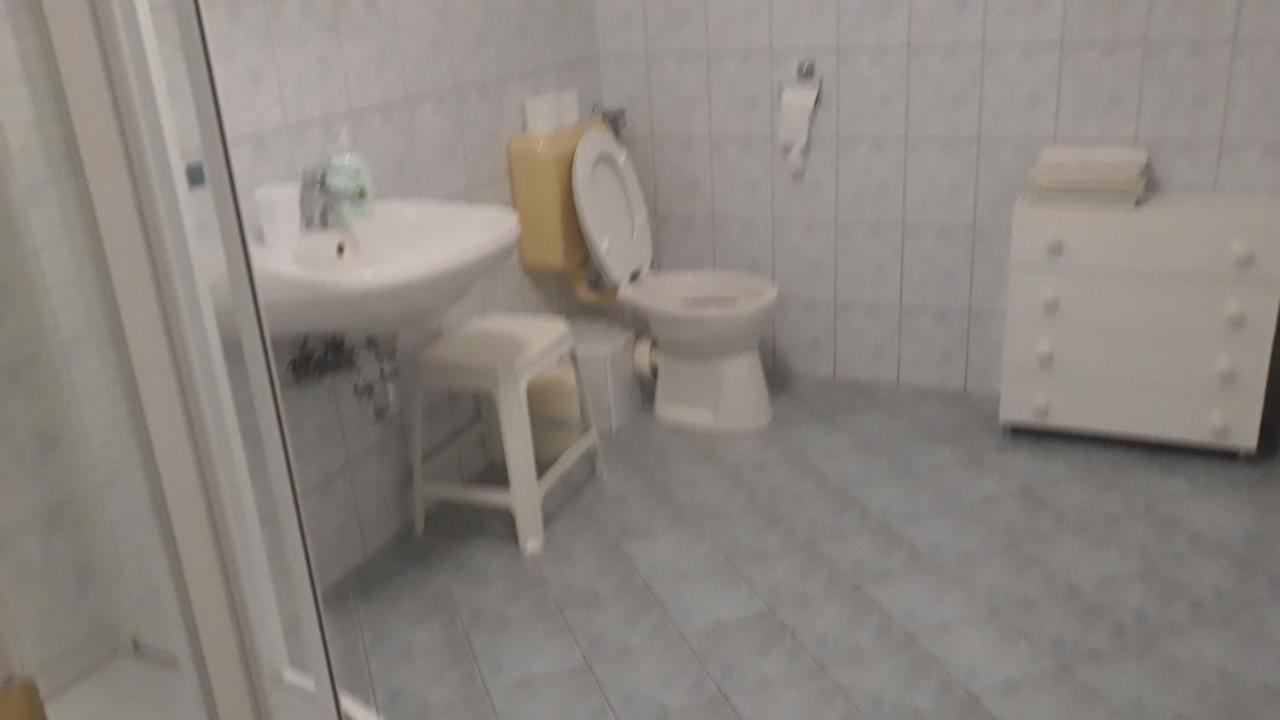 Szaloky Apartmanhaz Gyenesdiás Exteriér fotografie